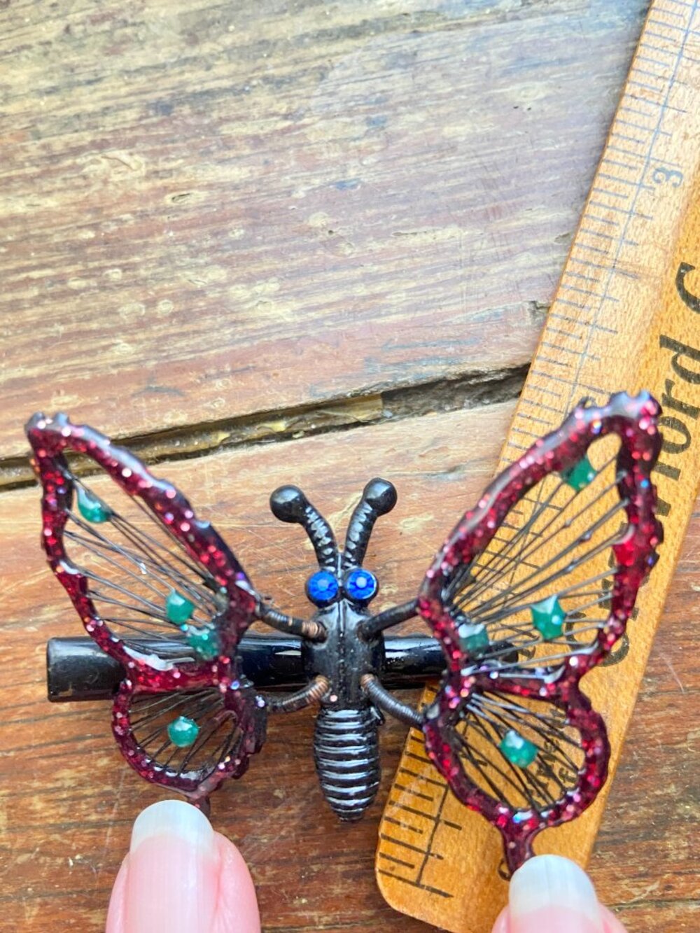 Vintage Red and Green Butterfly Hair Clip - Picture 3 of 5
